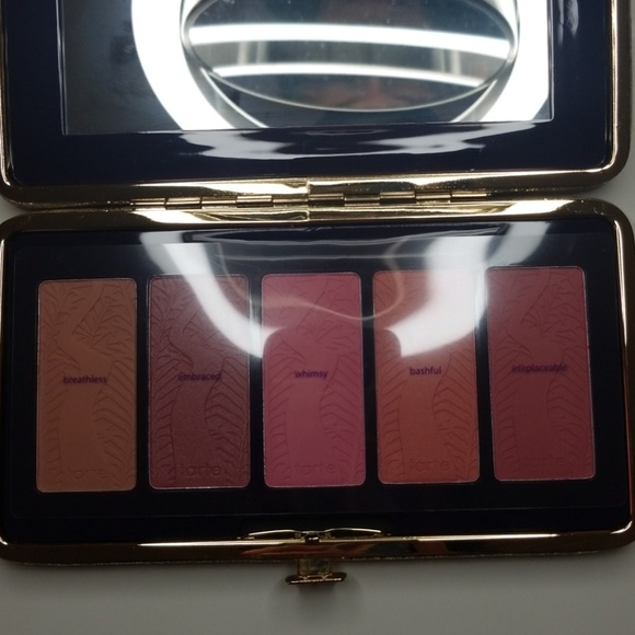 LE tarte Pin Up Girl blush palette - Picture 2 of 5